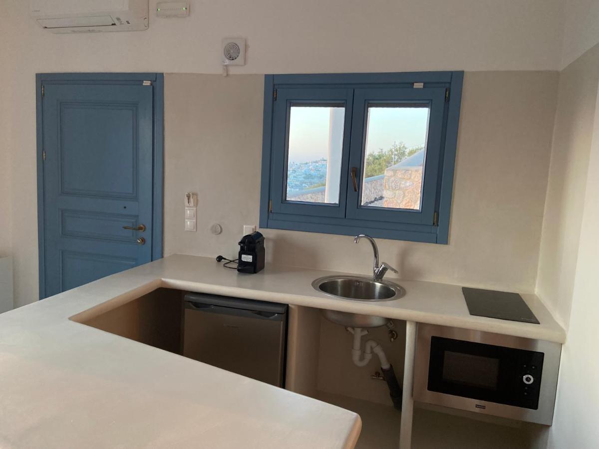 Ena Suites Santorini Pyrgos Kallistis ภายนอก รูปภาพ