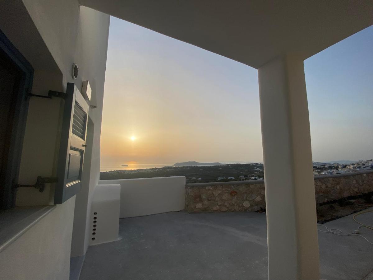 Ena Suites Santorini Pyrgos Kallistis ภายนอก รูปภาพ