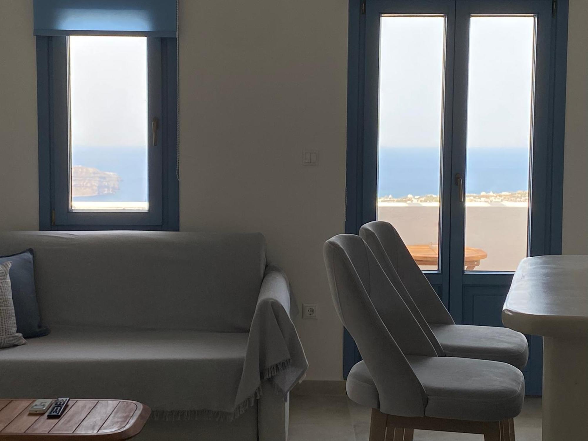 Ena Suites Santorini Pyrgos Kallistis ภายนอก รูปภาพ